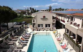 Canadian Hotel